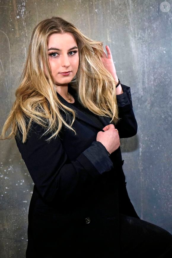 La jeune femme est revenue sur un sujet très sensible.

Portrait de Darina Scotti-Vartan (fille adoptive de la chanteuse S.Vartan et T.Scotti), lors de l'enregistrement de l'émission "L'Instant de Luxe". Le 15 novembre 2021
© Cédric Perrin / Bestimage