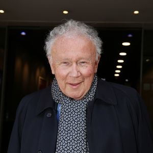 Exclusif -  Philippe Bouvard arrive a un enregistrement radio a Paris le 30 Octobre 2013.
© Denis Guignebourg / Bestimage