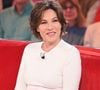 "Voilà, moitié-moitié", confirme l'actrice. 

Exclusif - Mathilde Seigner - Enregistrement de l'émission Vivement dimanche au studio Rive gauche, présentée par Michel Drucker . Diffusion sur France 3 le 22 février 2026 © Guillaume Gaffiot/Bestimage