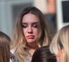 “Si tu pouvais voir maman, tout ce beau monde qui pense toujours à toi. Merci infiniment à Laurent Lafitte pour cette belle initiative, j’aurais aimé être dans la salle”
Milla Savarese, la fille unique d'E.Dequenne - 300 personnes réunies pour rendre hommage à Emilie Dequenne dans sa ville de Chièvres (Belgique), le 9 avril 2025, quelques semaines après son décès prématuré, survenu le 16 mars 2025. Une plaque commémorative a été installée dans la salle des Pas Perdus de l'hôtel de ville, renommée "Espace Émilie Dequenne". La famille de la comédienne a lancé un appel aux dons pour soutenir la lutte contre le cancer. Photonews / Bestimage