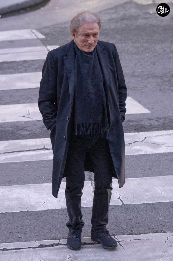 Michel Drucker lors de la messe en hommage à Brigitte Bardot en l’église Saint-Roch à Paris, France, le 28 janvier 2025.

© Julien Sarkissian/Bestimage