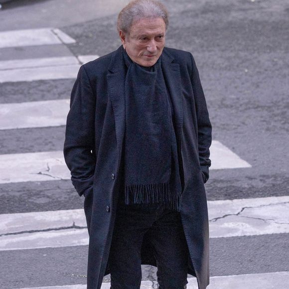 Michel Drucker lors de la messe en hommage à Brigitte Bardot en l’église Saint-Roch à Paris, France, le 28 janvier 2025.

© Julien Sarkissian/Bestimage