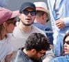 De son côté, François Civil est venu avec sa sœur, Marie
François Civil, sa soeur Marie, sa compagne Adèle Exarchopoulos et Sacha Abitbol en tribunes lors de la finale messieurs des Internationaux de France de Tennis de Roland Garros 2025 (jour 15), à Paris, France, le 8 juin 2025. © Cyril Moreau/Bestimage