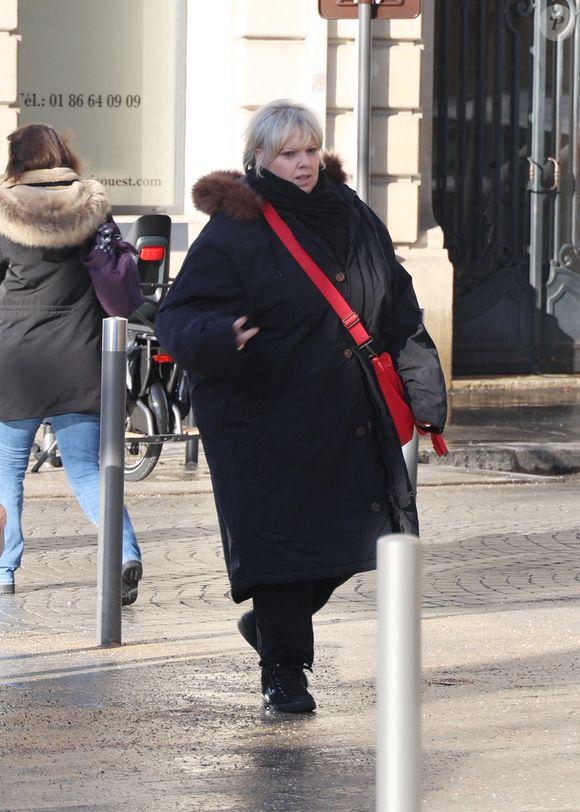 Laurence Boccolini à sa sortie des studios de RTL, à Neuilly-sur-Seine, France, le 6 janvier 2026. © Bestimage