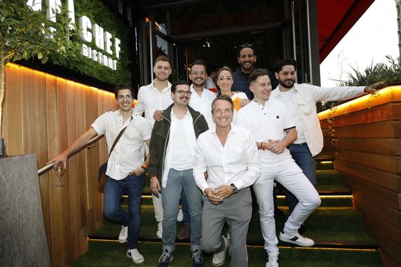 Stéphane Rotenberg et ses Chefs - Ouverture du premier restaurant "Top Chef" Le Bistrot à Suresnes le 7 juillet 2022. Le groupe M6 et S. Rotenberg, en collaboration avec Les Bistrots Pas Parisiens ont ouvert ce Bistrot Top Chef à Suresnes, d'une capacité de 100 places. © Marc Ausset-Lacroix/Bestimage