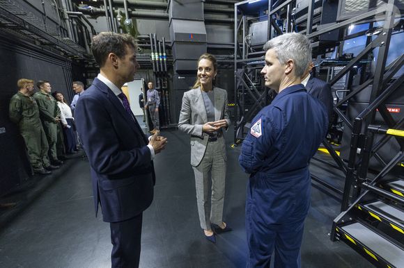 Kate Middleton visite la RAF Coningsby, dans le Lincolnshire, le 2 octobre 2025.

Photo : Julien Burton / Bestimage