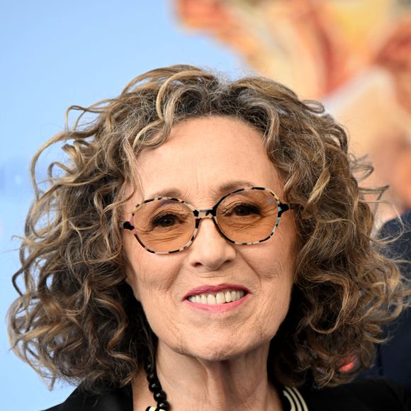 Mireille Dumas durant la cérémonie de clôture de la 64ème édition du Festival de télévision de Monte-Carlo au Grimaldi forum à Monaco, le 17 juin 2025. © Bruno Bebert / Bestimage