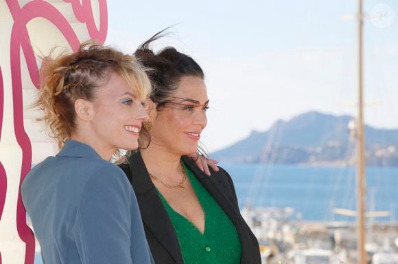 Les téléspectateurs pourront retrouver leur duo préféré ce mercredi soir sur France 2.

Sara Mortensen, Lola Dewaere de la série ASTRID ET RAPHAËLLE
CANNESERIES SAISON 5 au Palais des Festivals et des Congrès de Cannes, samedi 2 avril 2022. © Christophe Aubert via Bestimage
