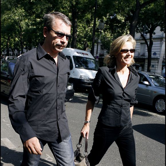Claire Chazal et Philippe Torreton - Cimetière Montparnasse