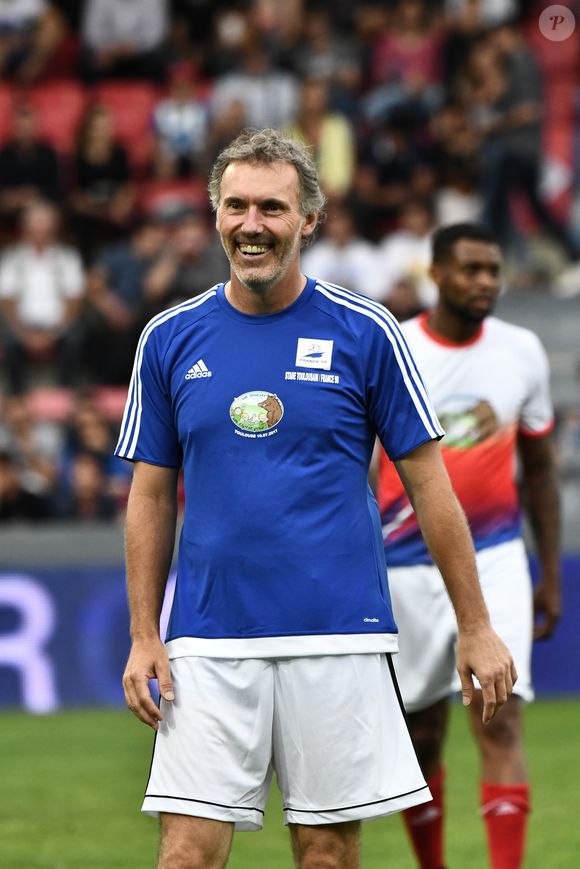 Laurent Blanc - Les champions du monde de 98 ont défié les rugbymen du Stade toulousain lors d'une rencontre caritative pour l’association de Pascal Olmeta "Un sourire, un espoir pour la vie" sur la pelouse du stade Ernest Wallon à Toulouse, France, le 10 juillet 2017. © Agence/Bestimage