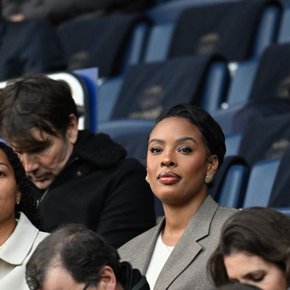 Angélique Angarni-Filopon en tribunes lors du match de football Ligue 1 Uber Eats opposant le Paris Saint-Germain (PSG) à l'OGC Nice (1-0) au Parc des Princes à Paris, France, le 1er novembre 2025. Crédit : Lionel Urman/Bestimage
