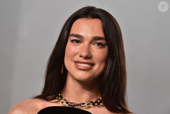 Dua Lipa arrive à la Vanity Fair Oscar Party 2026 au LACMA le 15 mars 2026 à Los Angeles, CA.
 Photo par LISA OConnor/AFF/ABACAPRESS.COM