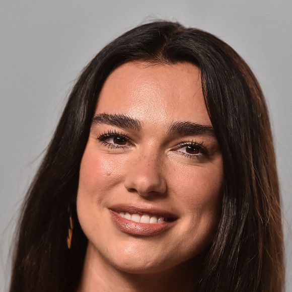 Dua Lipa arrive à la Vanity Fair Oscar Party 2026 au LACMA le 15 mars 2026 à Los Angeles, CA.
 Photo par LISA OConnor/AFF/ABACAPRESS.COM