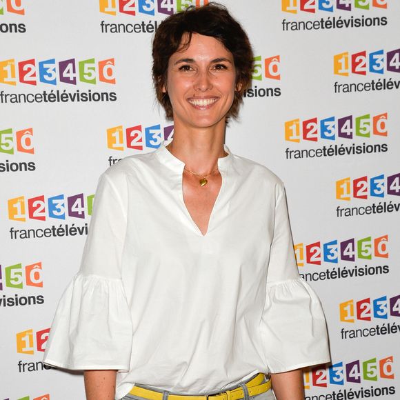 Églantine Éméyé lors du photocall de la présentation de la nouvelle dynamique 2017-2018 de France Télévisions. Paris, le 5 juillet 2017. © Guirec Coadic/Bestimage