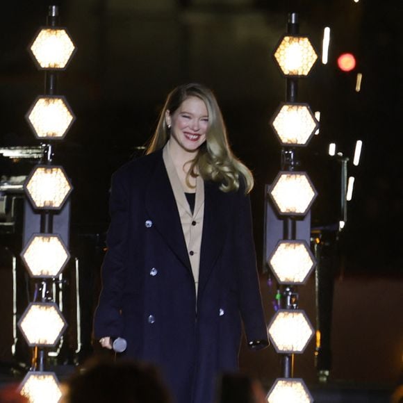 Léa Seydoux - Lancement des Illuminations de Noël des Champs-Elysées à Paris le 16 novembre 2025.

© Coadic Guirec / Bestimage