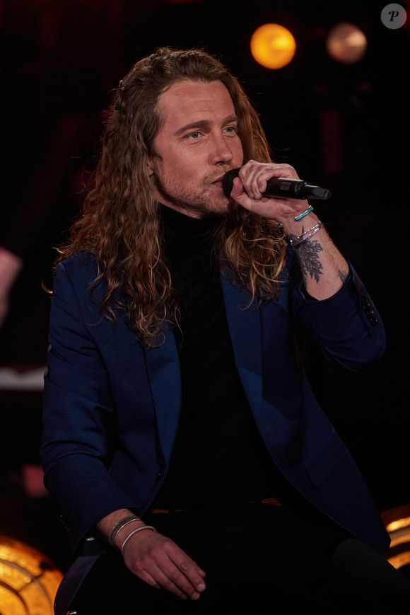 Exclusif - Julien Doré - Enregistrement de l'émission "Allez viens je t'emmène...Au Music Hall" au Studio Gabriel à Paris, qui sera diffusée le 28 mai sur France 3. Le 6 avril 2021
© Cyril Moreau / Bestimage