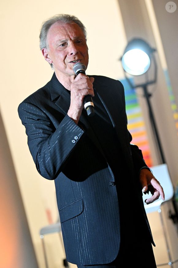 Herbert Léonard durant le dîner de Gala caritatif de l'association Enfant Star et Match à l'hôtel Negresco à Nice, le 8 juin 2024. © Bruno Bebert / Bestimage