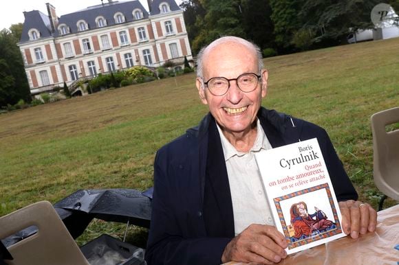 Boris Cyrulnik - 29ème édition de la Forêt des livres devenue Les écrivains chez Gonzague Saint-Bris à Chanceaux-près-Loches le 31 aout 2025. © Cédric Perrin/Bestimage