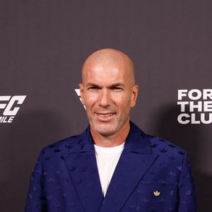Zinedine Zidane investi plusieurs millions dans un projet ambitieux

Zinedine Zidane lors de la présentation du jeu EA Sports à Madrid. (Credit Image: © Dennis Agyeman/AFP7 via ZUMA Press Wire)
