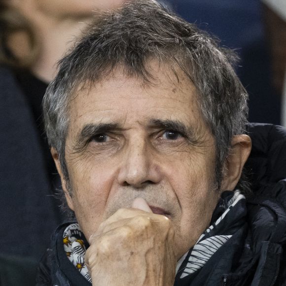 Julien Clerc a traversé une épreuve

Julien Clerc - People dans les tribunes lors du match de ligue des champions entre le PSG et l'AC Milan au Parc des Princes à Paris. © Cyril Moreau/Bestimage