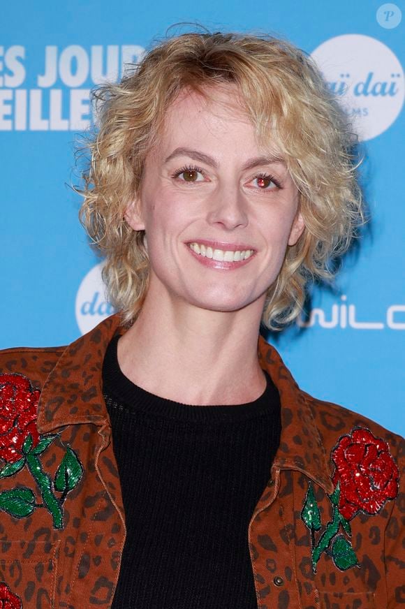 Je me souviens que lorsque j'ai dit à mon fils [Aksel, également acteur, ndlr] que je n'avais pas le rôle, il m'a dit : 'C'est pas grave, maman. Nous, on va tourner." 


Sara Mortensen - Avant-première du film Des jours meilleurs au cinéma Max Linder Panorama à Paris, lundi 7 avril 2025. © Christophe Aubert via Bestimage