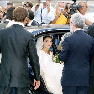 En début d'année, Emmanuel-Philibert de Savoie a d'ailleurs confirmé que leur histoire commune avait pris fin il y a environ cinq ans.

Emmanuel-Philibert de Savoie et Clotilde Courau à leur mariage à la Basilique Sainte Marie des Anges à Rome 25 septembre 2003 AGENCE / BESTIMAGE