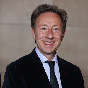 Exclusif - Stéphane Bern nommé Pape du Patrimoine lors de la Saint Clément au restaurant Alain Ducasse Baccarat, à Paris, France, le 20 novembre 2025. © Denis Guignebourg/Bestimage