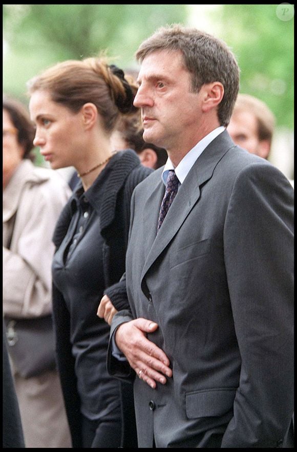 Emmanuelle Béart et Daniel Auteuil aux obsèques de Claude Sautet au cimetière du Montparnasse à Paris.
AGENCE / BESTIMAGE
