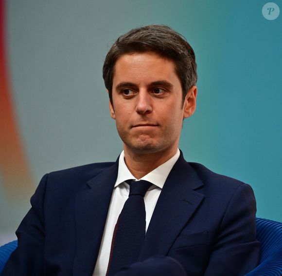 Gabriel Attal (secrétaire général du parti Renaissance) - Réunion du parti "Renaissance"à la Cité du Cinéma à Saint-Denis le 6 avril 2025. © Christian Liewing/Bestimage