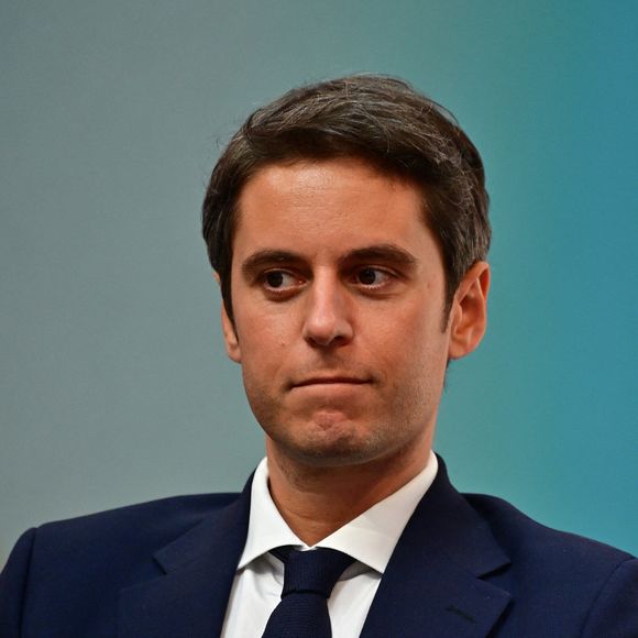 Gabriel Attal (secrétaire général du parti Renaissance) - Réunion du parti "Renaissance"à la Cité du Cinéma à Saint-Denis le 6 avril 2025. © Christian Liewing/Bestimage