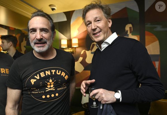 Jean Dujardin, Pierre Marcolini, chocolatier belge - J.Dujardin à la soirée de dégustation du whisky de seigle français "Aventure" (Bordeaux Distilling Co), dont il est partenaire, à Bruxelles, le 13 mars 2026. © Photonews / Bestimage