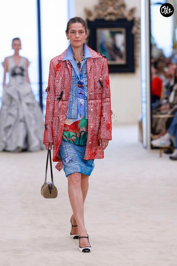 Ce rapprochement historique est né d'une collaboration textile saluée par le public lors d'un défilé au mois d'octobre dernier.

Défilé Chanel N°2 "Collection Croisière 2026-2027 (Chanel Cruise)" au Casino municipal de Biarritz, le 28 avril 2026. 

© Olivier Borde / Betimage