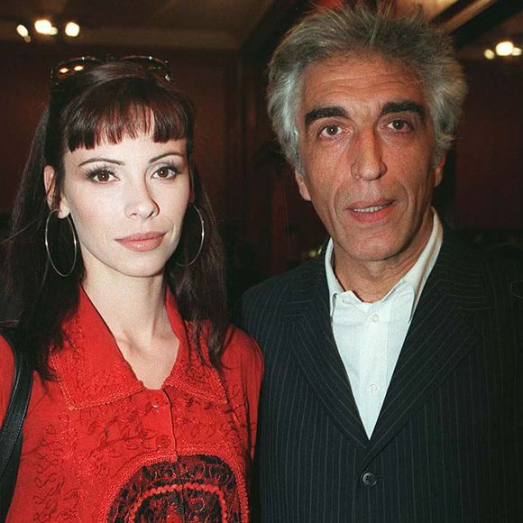 Sur son compte Instagram, Jules Darmon a tenu à célébrer l'anniversaire de sa grande sœur, Sarah, en partageant un tendre montage photo.

Gérard Darmon et Mathilda May - Concert de Catherine Lara à l'Olympia.