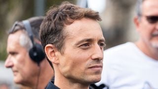 "Les gens sont plus sympas loin de Paris" : Hugo Clément heureux de vivre en province, il note une différence notable sur un point