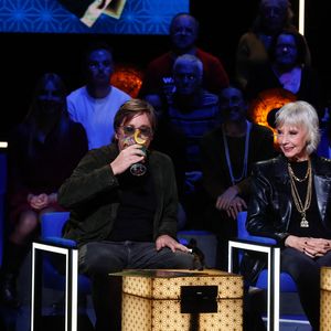 Faustine Bollaert, Thomas Dutronc et Denise Fabre enregistrent l'émission "La Boîte à Secrets N°20" dans les studios de la Cité du Cinéma à Saint-Denis.

© Christophe Clovis / Bestimage