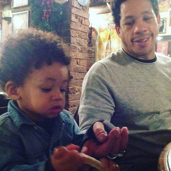 En 2015, le petit Marcello a rejoint le clan

JoeyStarr et son fils Marcello. Janvier 2016