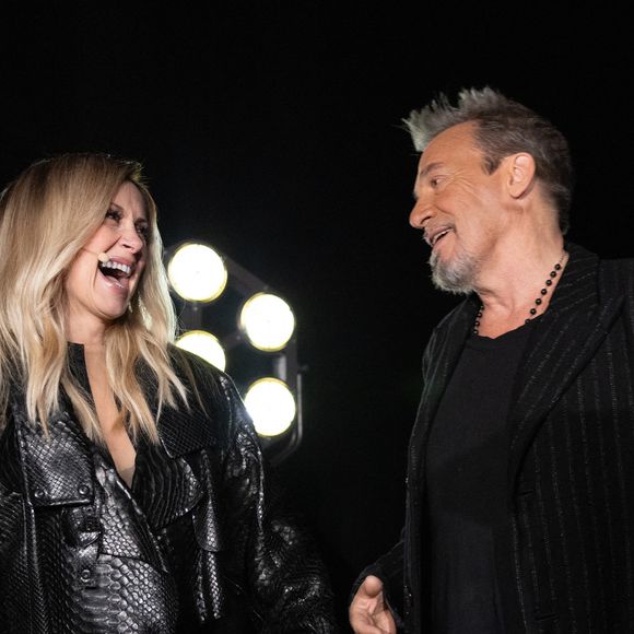 Florent Pagny et Lara Fabian - Backstage avec les artistes pour les surprises de l'enregistrement de l'émission "La chanson secrète N°14", présentée par N.Aliagas et diffusée le 26 décembre sur TF1, à Paris, France, le 9 décembre 2025. © Jacovides-Moreau/Bestimage