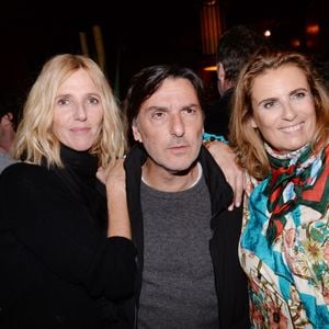 A savoir Yvan Attal à qui elle a donné la réplique dans le film "Les Patriotes"
Sandrine Kiberlain, Yvan Attal et Lisa Azuelos (réalisatrice) à l'after-party du film "Mon Bébé" au Buddha-Bar à Paris, France, le 11 mars 2019. Un évènement organisé par Five Eyes production. © Rachid Bellak/Bestimage