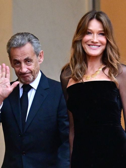 Carla Bruni, Nicolas Sarkozy et Giulia s'offrent une douce parenthèse en famille dans l'un des plus beaux hôtels de Corse