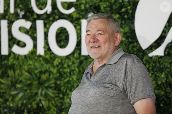 Yves Pignot - Photocall de la série "En famille" lors du 62ème festival de la télévision de Monte-Carlo (16 - 20 juin 2023), le 19 juin 2023. 
© Franz Chavaroche / Nice Martin / Bestimage