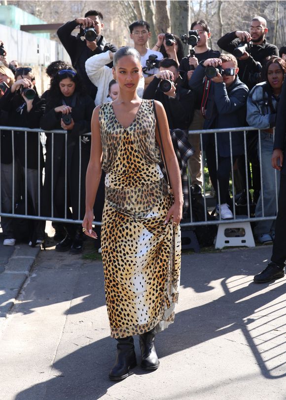 Jamilla Strand aux arrivées au défilé Rabanne Mode Collection Prêt-à-Porter Automne/Hiver 2025-2026 lors de la Fashion Week de Paris (PFW) au siège de l'Unesco, à Paris, France, le 6 mars 2025. © Denis Guignebourg/Bestimage