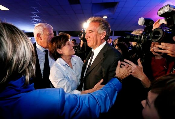 Archive - François Bayrou, président du Modem, fête en compagnie de sa femme Elisabeth sa victoire à l'élection municipale de Pau, France, le 31 Mars 2014. © Patrick Bernard/Bestimage