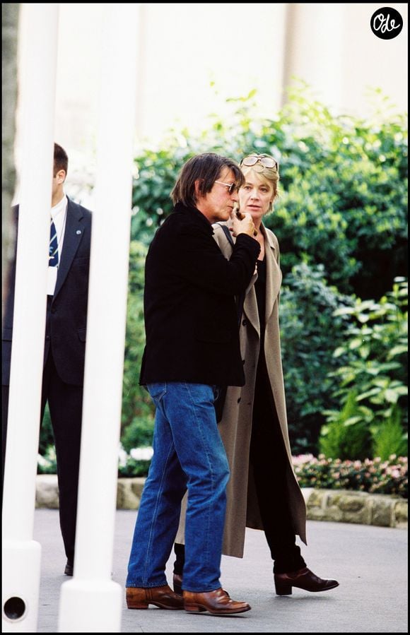 Archives - Jacques Dutronc et Françoise Hardy à Paris pour la photo souvenir des 50 ans de Paris Match en 1999.

© Bestimage