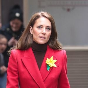 Le prince William, prince de Galles, et Catherine (Kate) Middleton, princesse de Galles lors de leur visite royale à Pontypridd, Royaume Uni, le 27 février 2025. © Backgrid UK/Bestimage