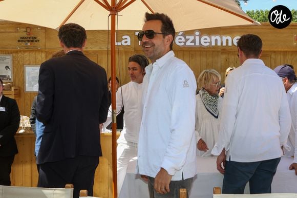 Christophe Michalak, président du jury - Les Chefs à Saint-Tropez fêtent les producteurs 2026 avec un concours de Pâtisserie" La Tropézienne" sur la place des Lices à Saint-Tropez, le 2 mai 2026. © Jean-Marc Lhomer / Bestimage