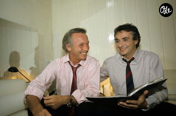 Archives - En France, à Paris, portrait de Jacques Revaux avec Michel Sardou en novembre 1986.