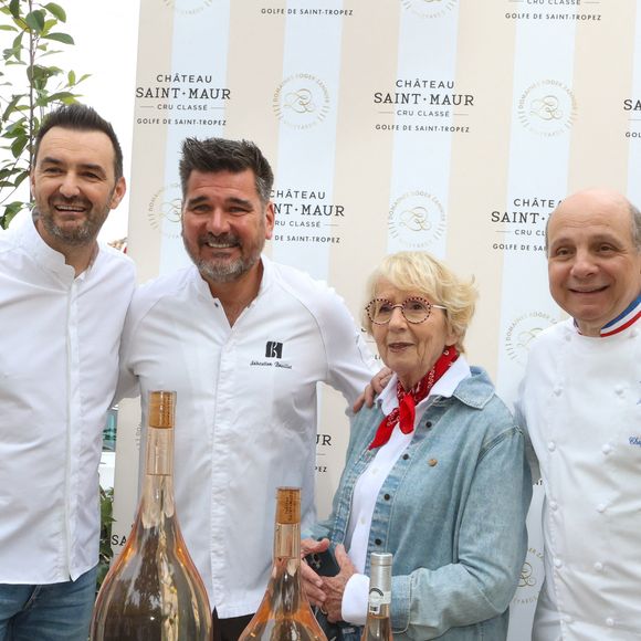 Les Chefs à Saint-Tropez fêtent les producteurs 2025 - Les chefs Cyril Lignac, Sébastien Bouillet, Mercotte et le chef Eric Briffard sur la place des Lices à Saint-Tropez, le 3 mai 2025. ©Jean-Marc Lhomer / Bestimage.