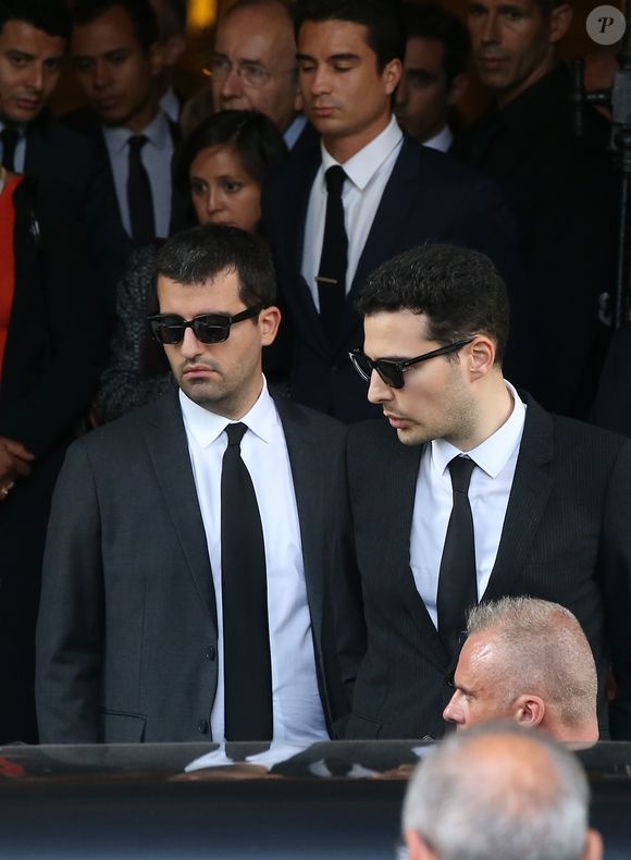 Nicolas Meyers et Jean-Victor Meyers - Sorties des obsèques de Liliane Bettencourt en l'église Saint-Pierre de Neuilly-sur-Seine le 26 septembre 2017.