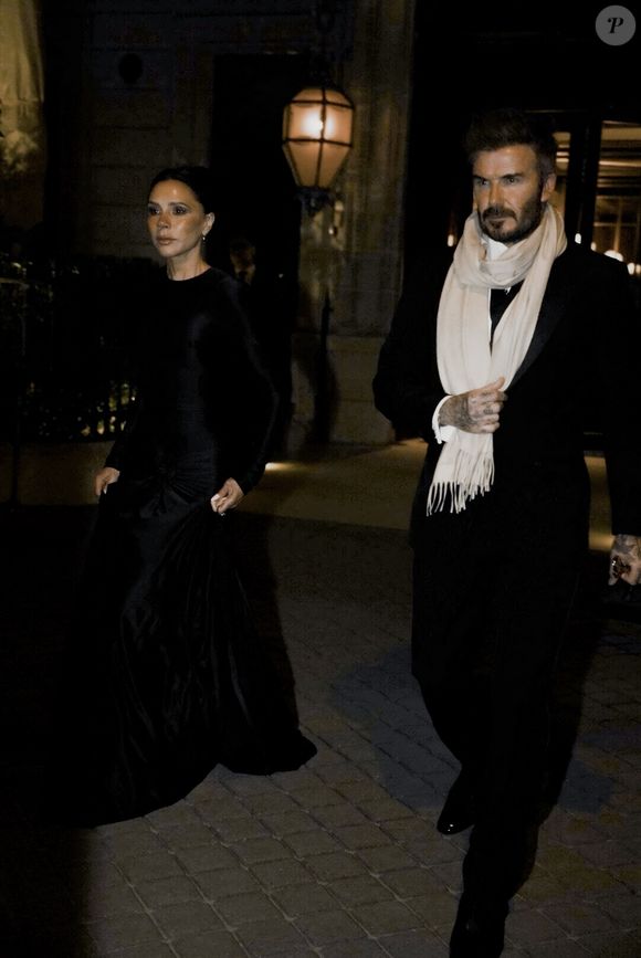 David Beckham et sa femme Victoria à la sortie de l'hôtel "La Réserve Paris" lors de la Fashion Week de Paris (PFW), le 4 mars 2025 @Backgrid USA / Bestimage