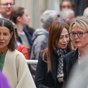 La princesse Lalla Meryem, invitée, aux côtés de Claude Chirac lors des funérailles de B. Chirac à la basilique Sainte-Clotilde à Paris (7e) le 12 juin 2026. L’ancienne première dame de France est décédée le 5 juin 2026 à l’âge de 93 ans. 
© Jacovides / Liewig / Bestimage